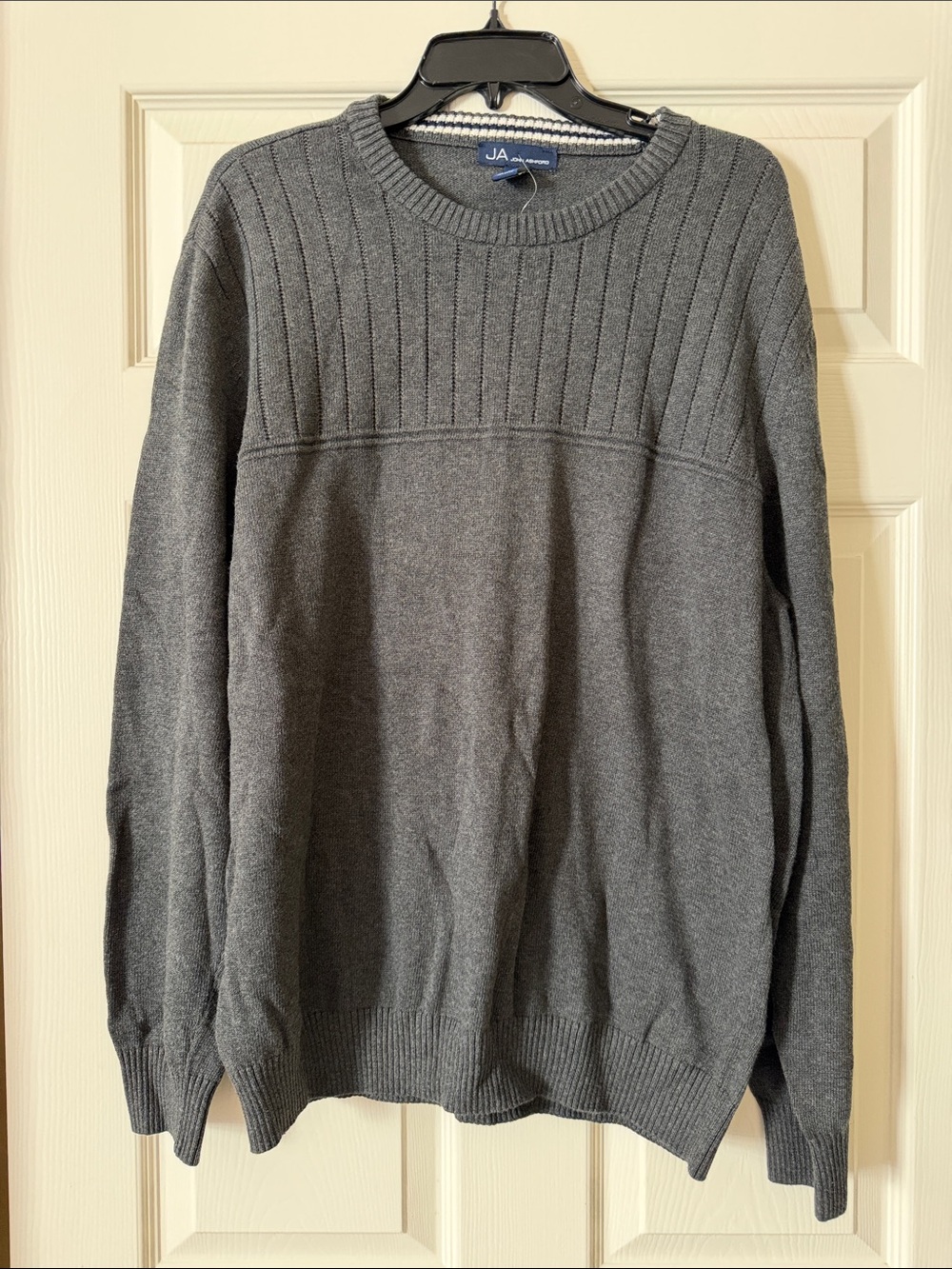 JM Collection Men's Gray Ribbed Yoke Crewneck Sweater